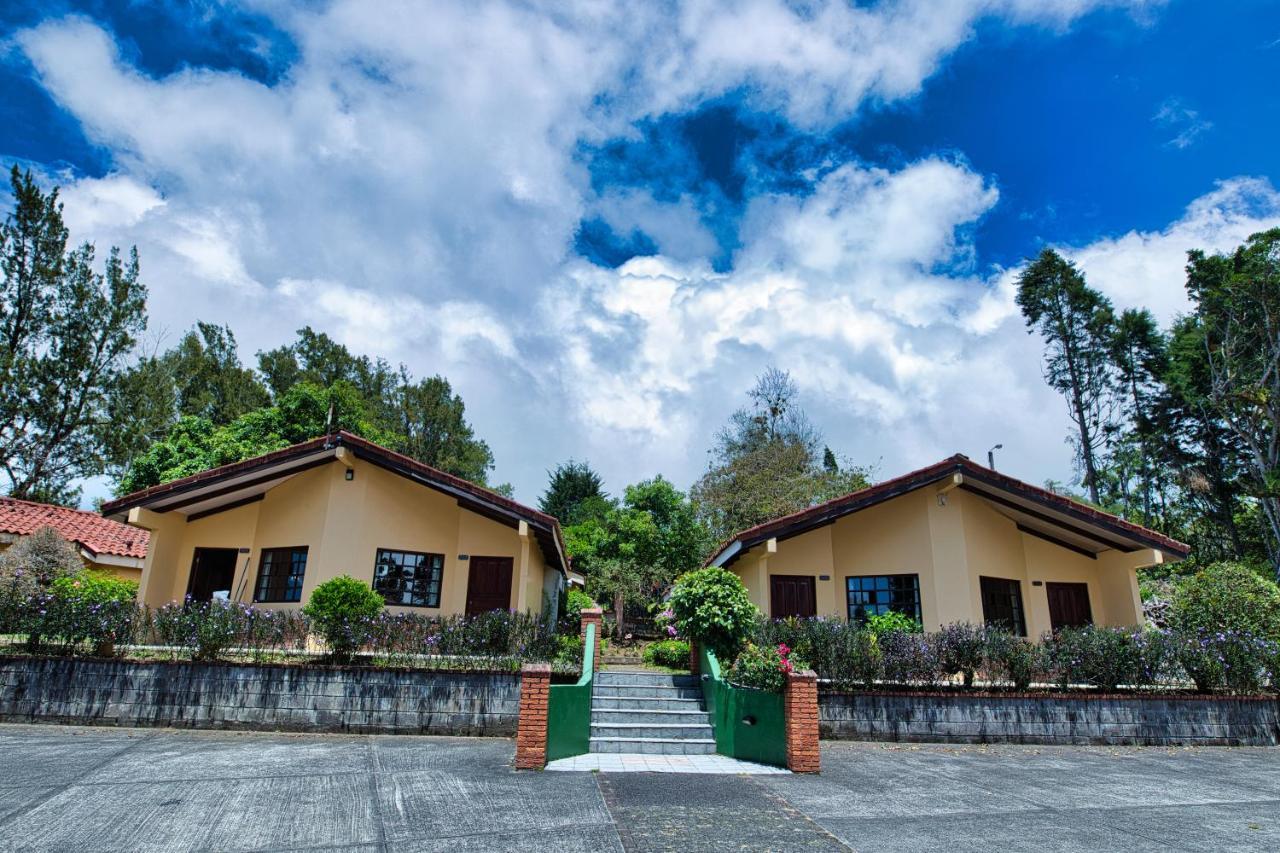 Hotel Villa Zurqui San Isidro  Экстерьер фото