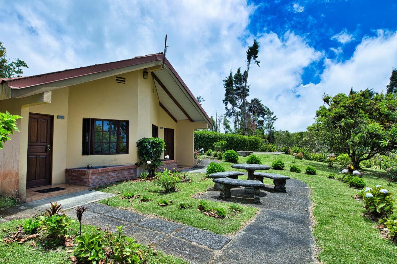 Hotel Villa Zurqui San Isidro  Экстерьер фото