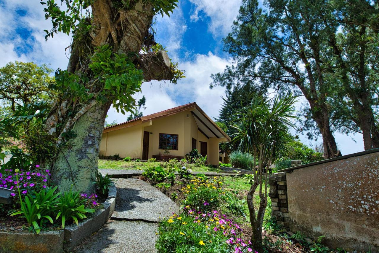 Hotel Villa Zurqui San Isidro  Экстерьер фото