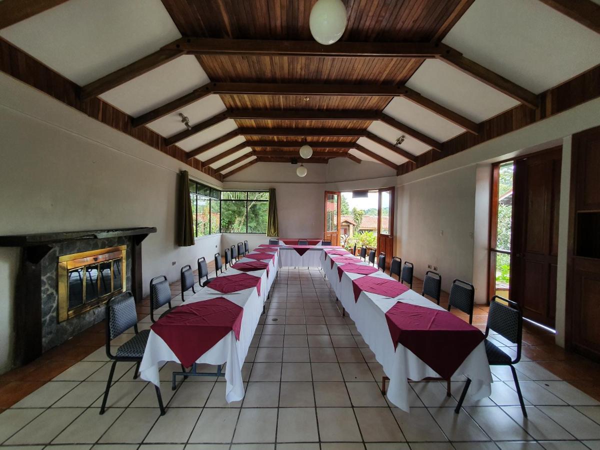 Hotel Villa Zurqui San Isidro  Экстерьер фото