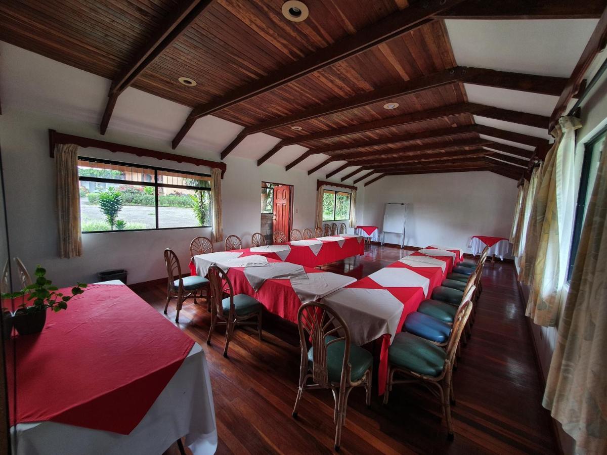 Hotel Villa Zurqui San Isidro  Экстерьер фото