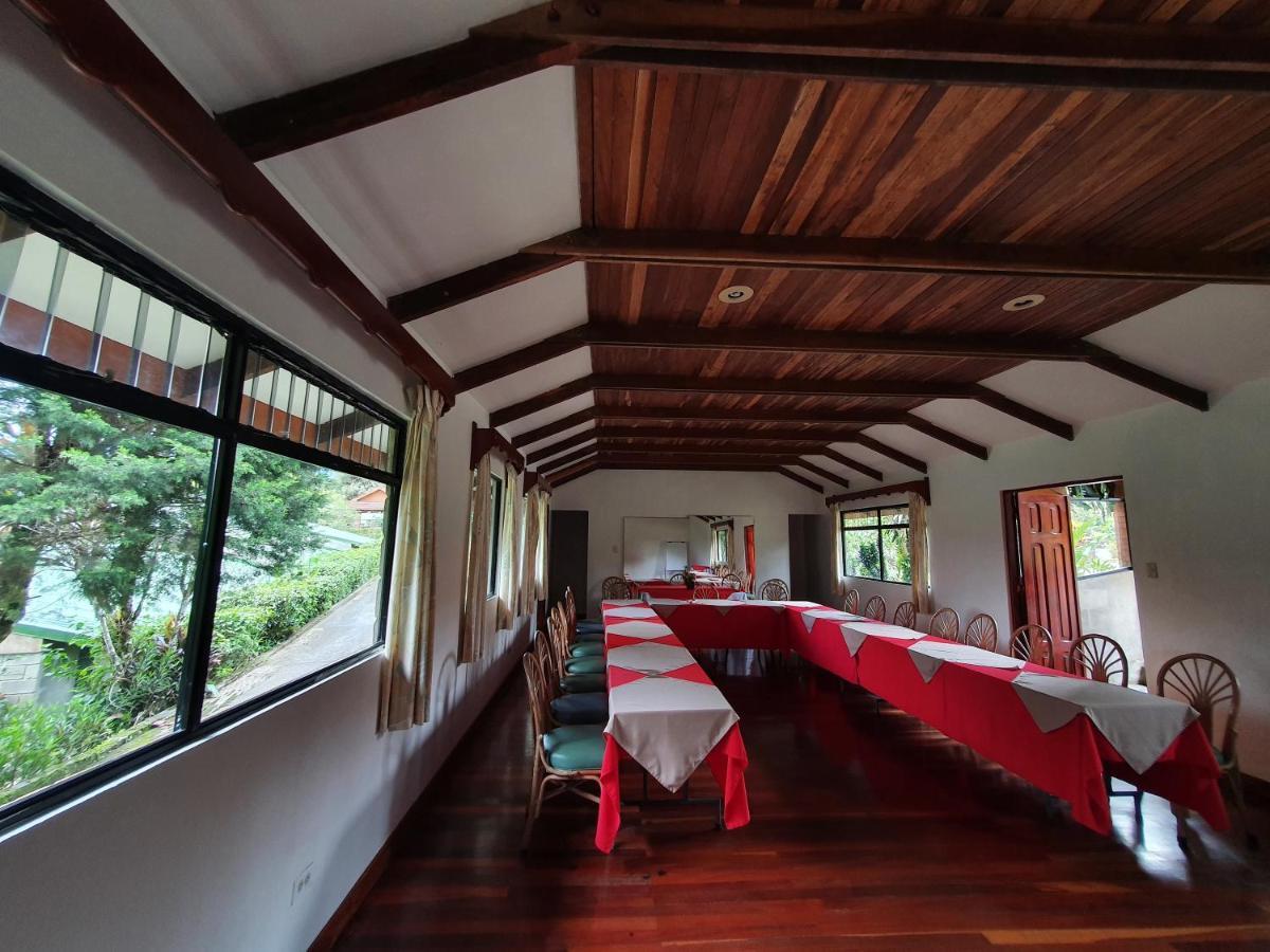 Hotel Villa Zurqui San Isidro  Экстерьер фото