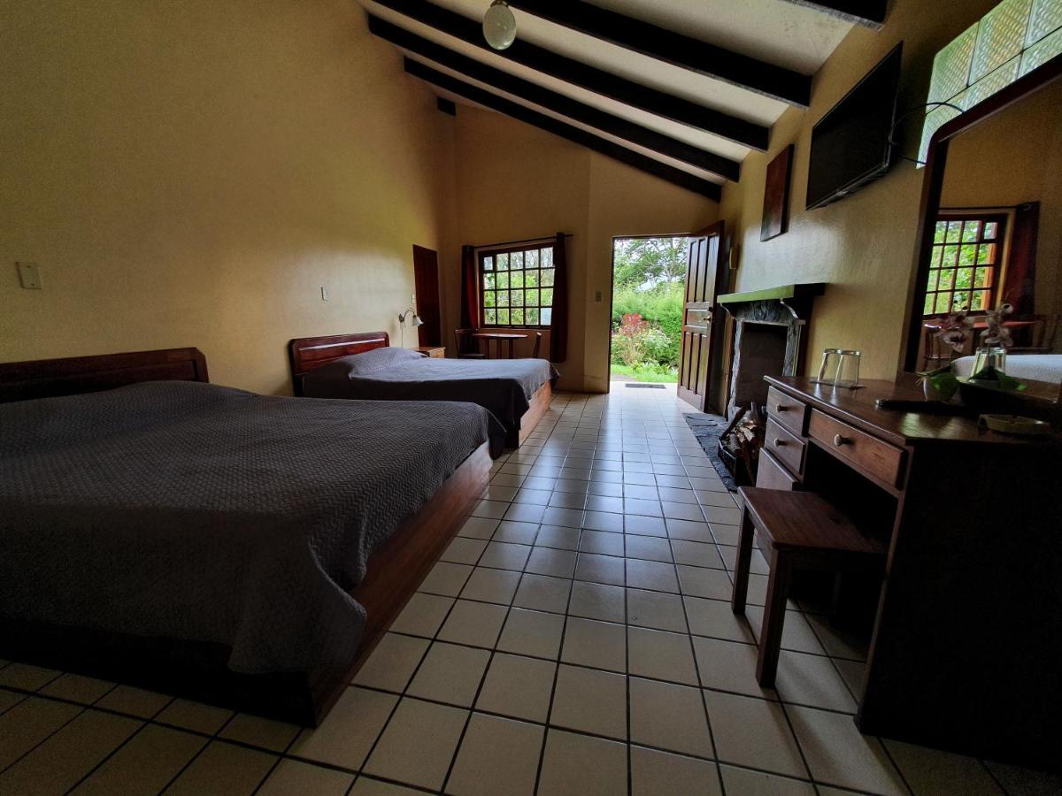 Hotel Villa Zurqui San Isidro  Экстерьер фото
