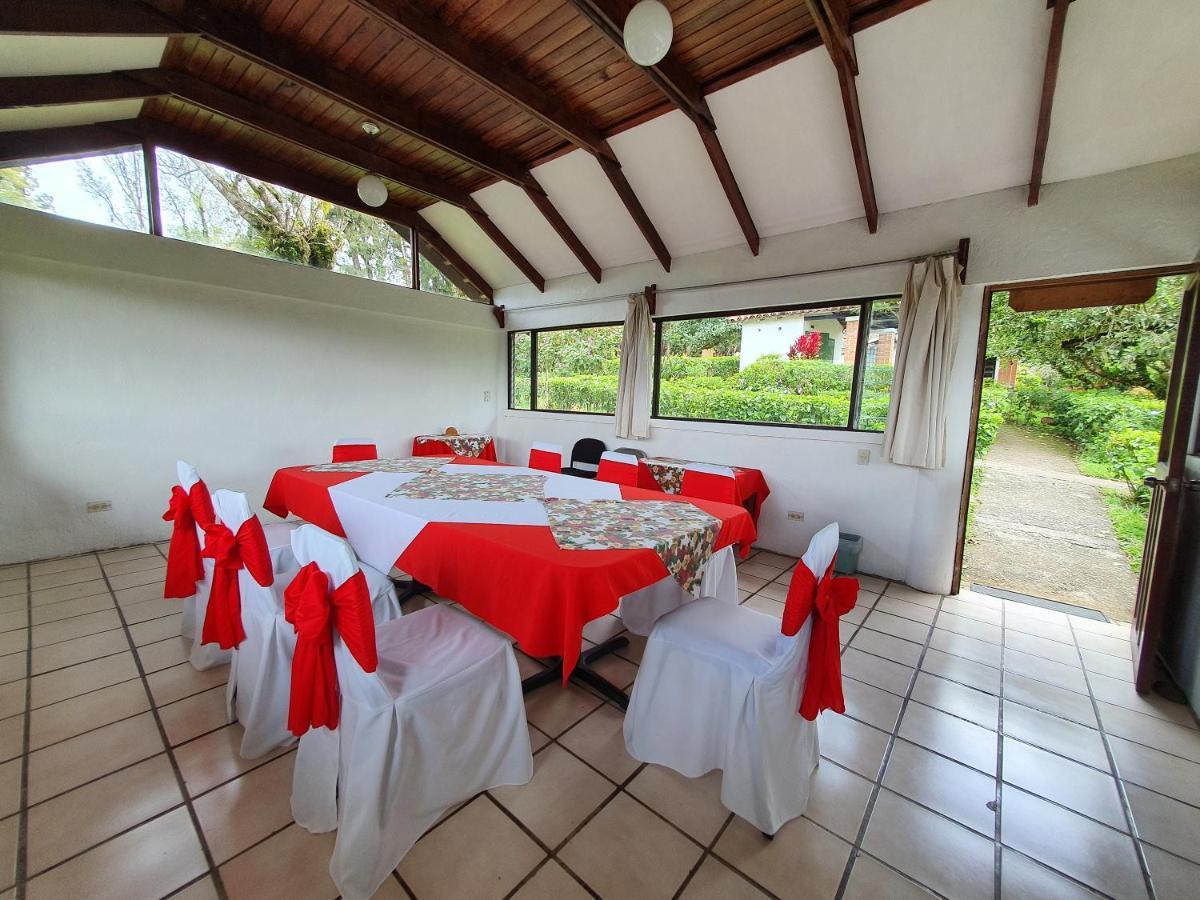 Hotel Villa Zurqui San Isidro  Экстерьер фото