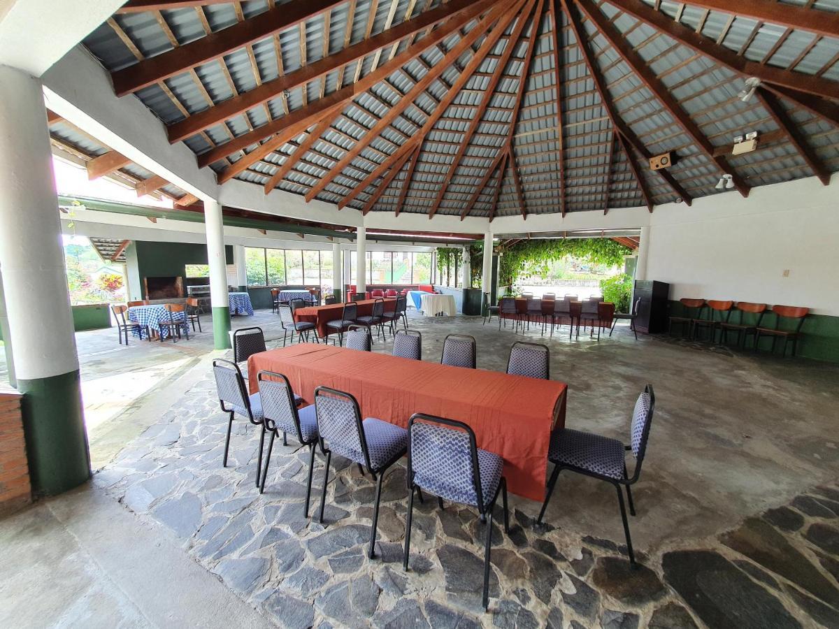 Hotel Villa Zurqui San Isidro  Экстерьер фото