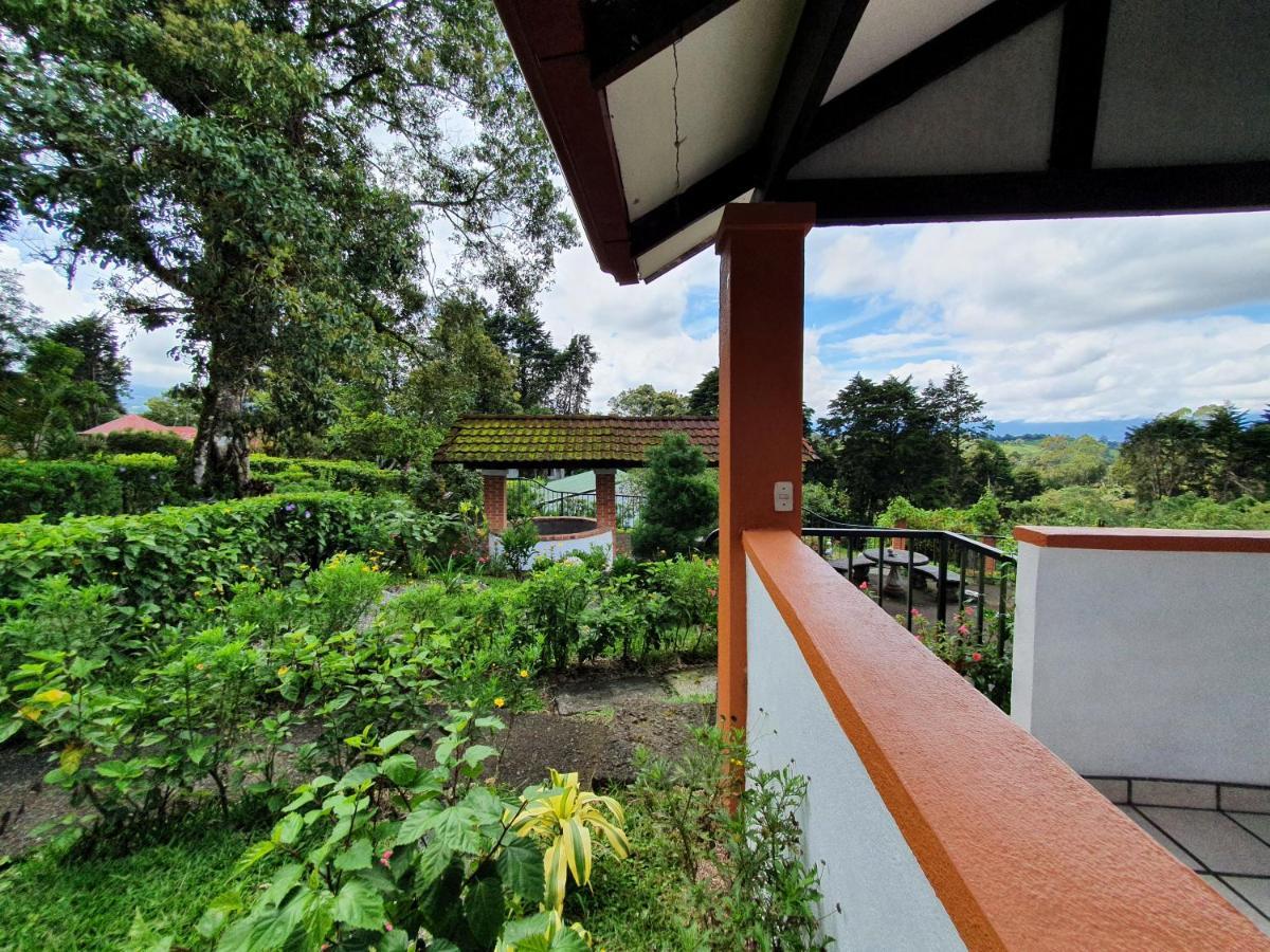 Hotel Villa Zurqui San Isidro  Экстерьер фото